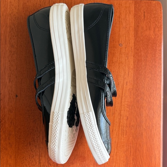 Converse Black Mary Jane with Hearts Shoes 8.5 - Picture 3 of 8